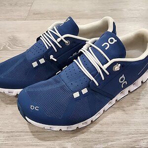 ON Women's Blue Athletic Shoes